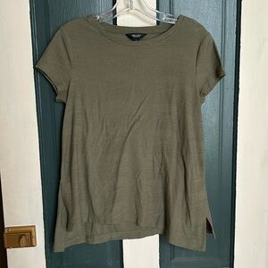 Simply Vera Wang Green T-Shirt